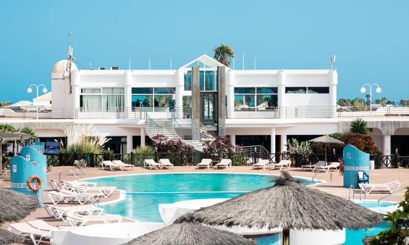 Piscina terraza alta HL Club Playa Blanca**** Hotel in Lanzarote