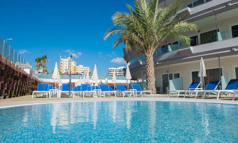 Pool HL Suite Nardos**** Hotel in Gran Canaria
