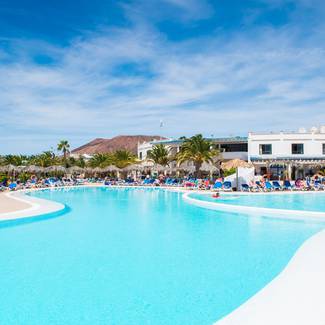 SWIMMING POOLS HL Río Playa Blanca**** Hotel in Lanzarote SWIMMING POOLS HL Río Playa Blanca**** Hotel in Lanzarote