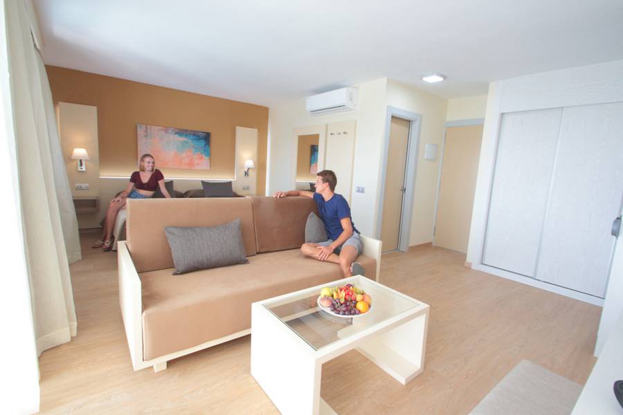 Junior suite with jacuzzi Hotel HL Suite Nardos**** Gran Canaria
