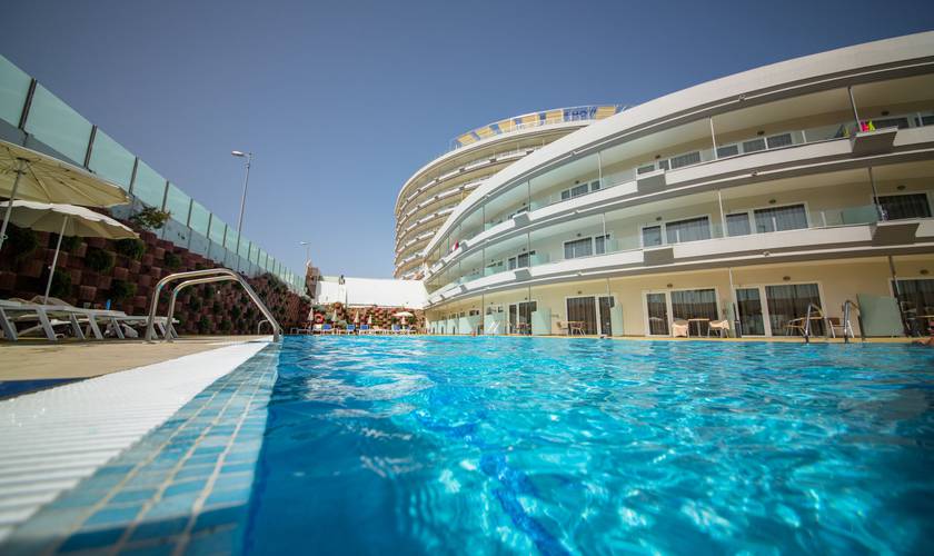 Swimming pool HL Suitehotel Playa del Ingles**** Hotel Gran Canaria