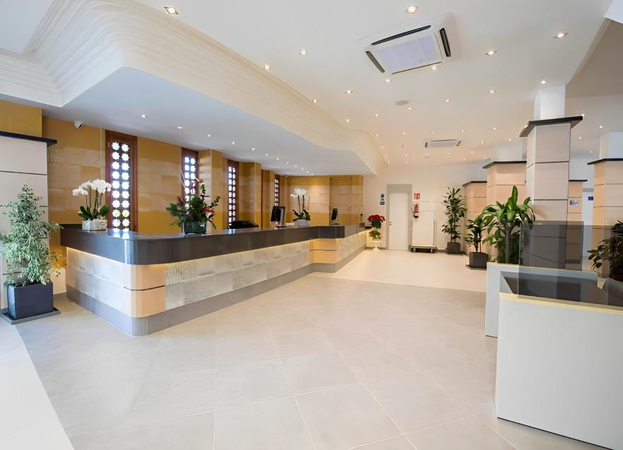 ALWAYS AT YOUR DISPOSAL Hoteles López ALWAYS AT YOUR DISPOSAL Hoteles López