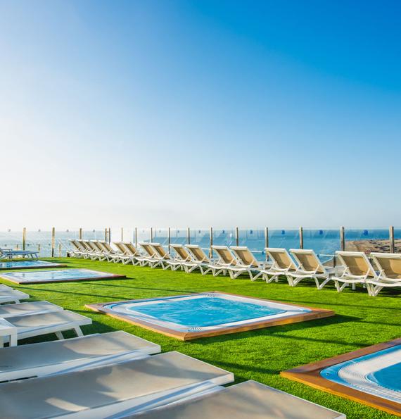 Chill Out Solarium Terrace with Jacuzzis and Sea Views Hotel HL Suitehotel Playa del Ingles**** Gran Canaria Chill Out Solarium Terrace with Jacuzzis and Sea Views Hotel HL Suitehotel Playa del Ingles**** Gran Canaria