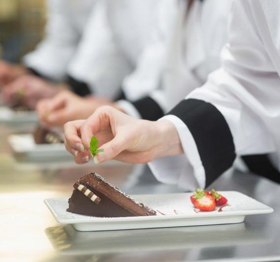 Restaurant with international buffet and live music performances Hotel HL Suitehotel Playa del Ingles**** Gran Canaria Restaurant with international buffet and live music performances Hotel HL Suitehotel Playa del Ingles**** Gran Canaria