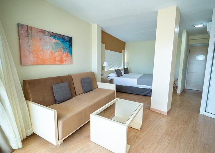 JUNIOR SUITE Hotel HL Suite Nardos**** Gran Canaria JUNIOR SUITE Hotel HL Suite Nardos**** Gran Canaria