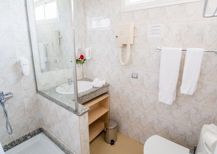 SINGLE Hotel HL Sahara Playa**** Gran Canaria SINGLE Hotel HL Sahara Playa**** Gran Canaria